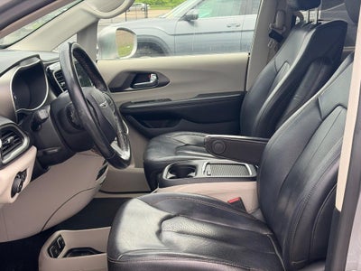 2020 Chrysler Pacifica Touring L Plus
