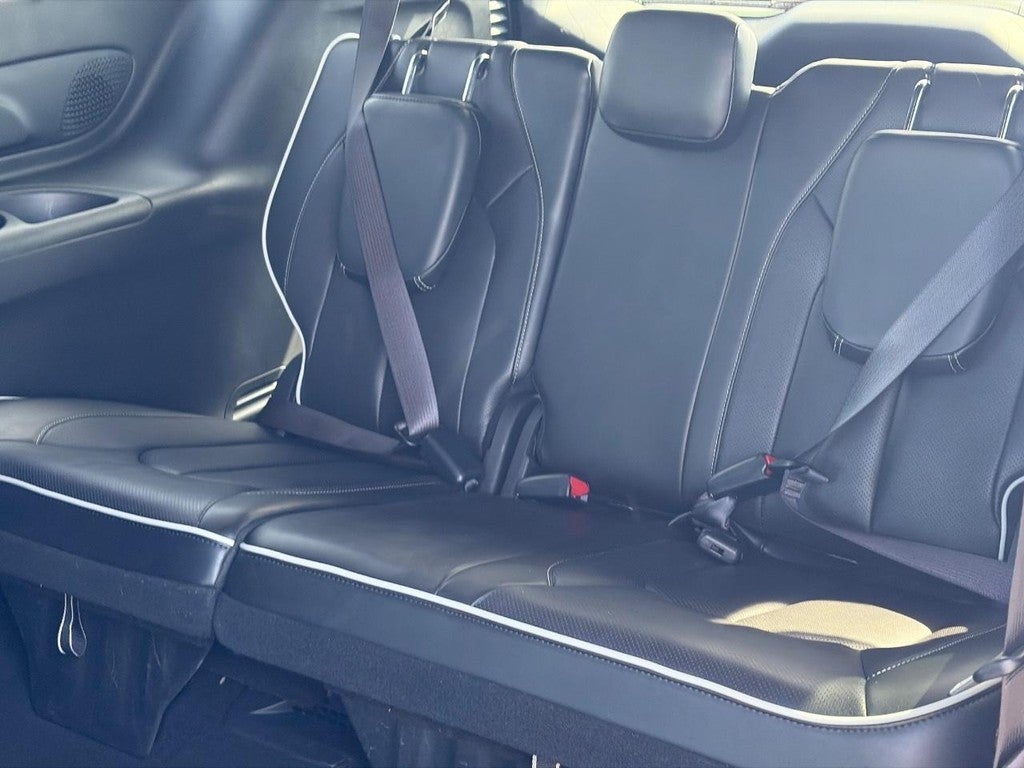 2025 Chrysler Pacifica Limited FWD