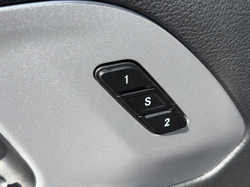 2025 Chrysler Pacifica Limited FWD