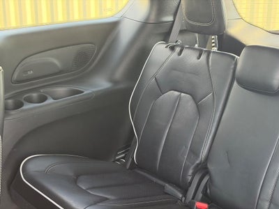 2026 Chrysler Pacifica Limited FWD