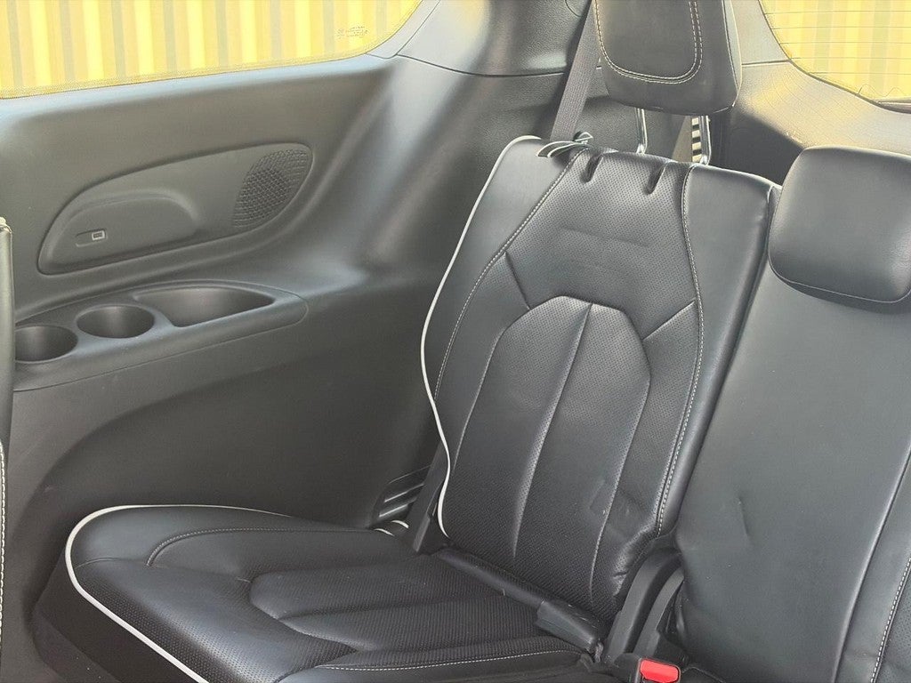 2026 Chrysler Pacifica Limited FWD