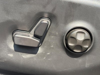 2026 Chrysler Pacifica Limited FWD