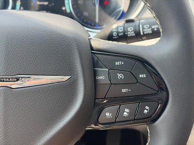 2026 Chrysler Pacifica Limited FWD
