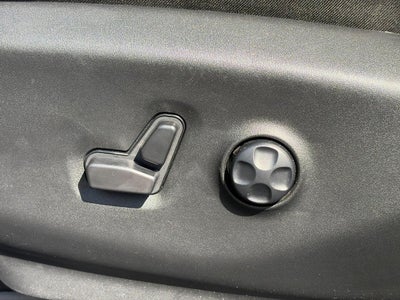 2025 Chrysler Pacifica Limited FWD