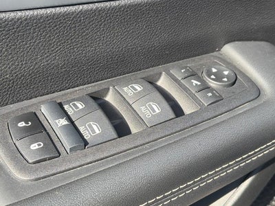 2025 Chrysler Pacifica Limited FWD