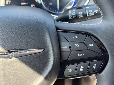 2025 Chrysler Pacifica Limited FWD