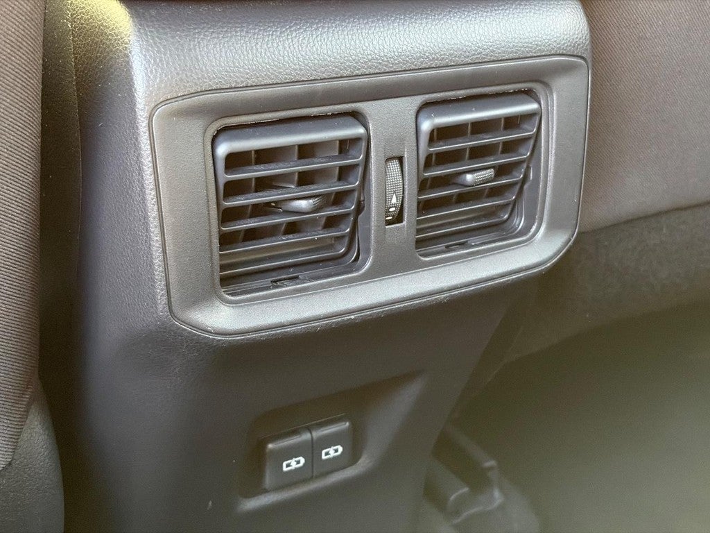 2025 Toyota RAV4 XLE FWD (Natl)