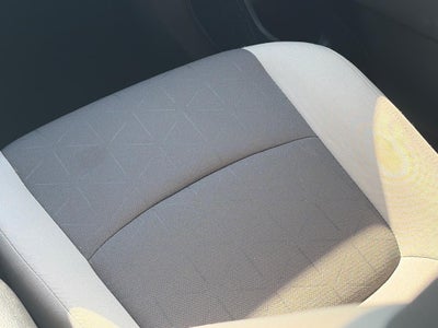2025 Toyota RAV4 XLE FWD (Natl)