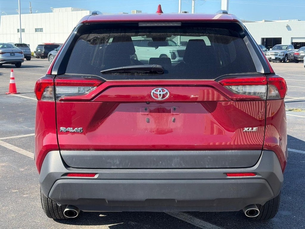 2025 Toyota RAV4 XLE FWD (Natl)