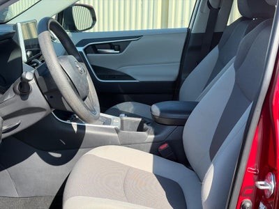 2025 Toyota RAV4 XLE FWD (Natl)