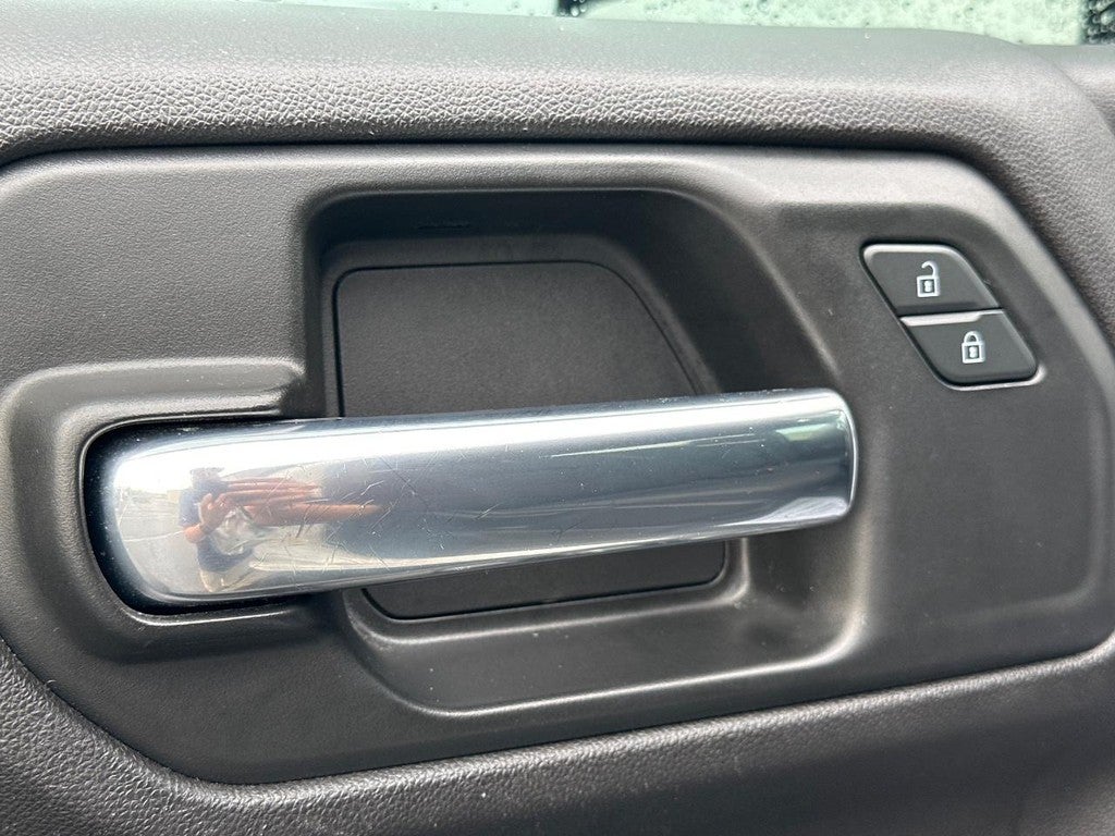 2020 Chevrolet Silverado 1500 4WD Crew Cab 147" Custom