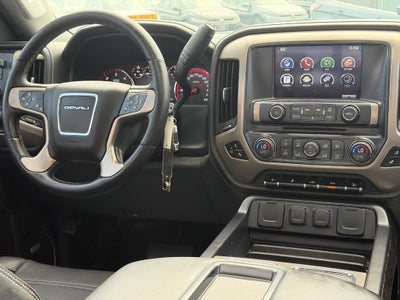 2015 GMC Sierra 1500 4WD Crew Cab 143.5" Denali