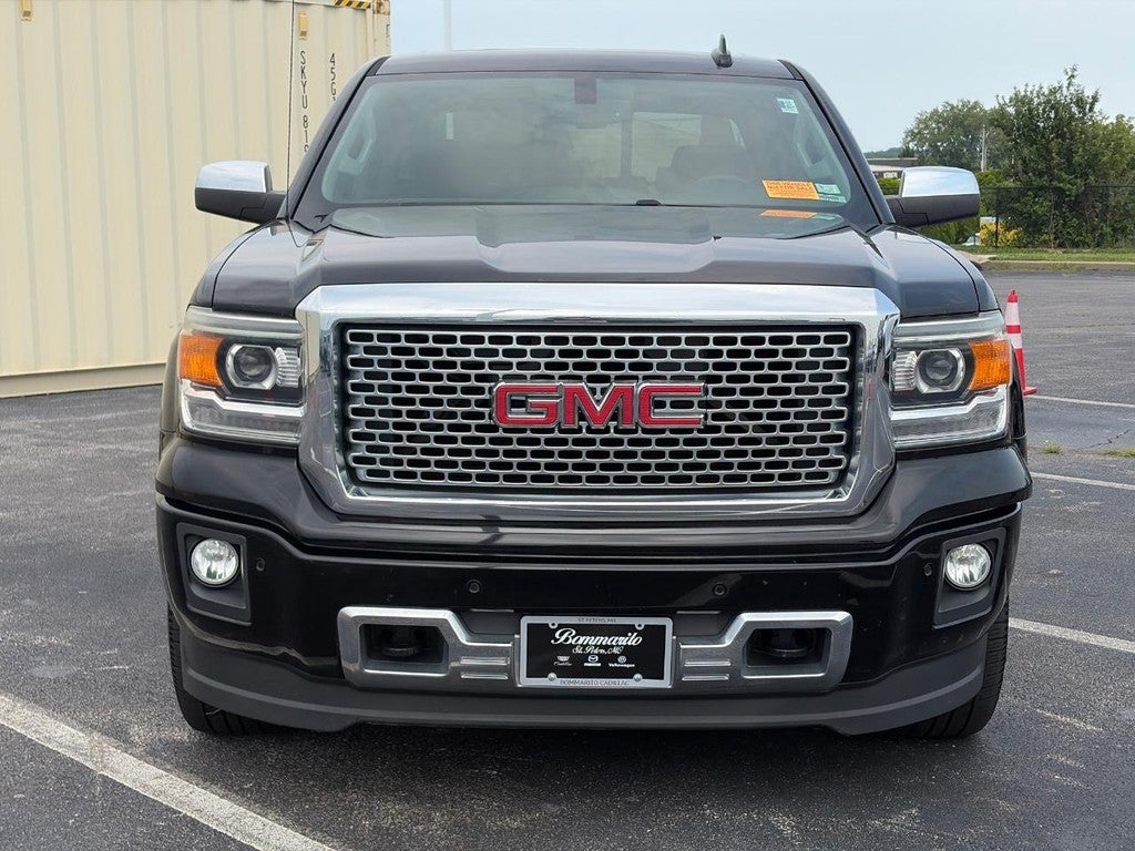2015 GMC Sierra 1500 4WD Crew Cab 143.5" Denali