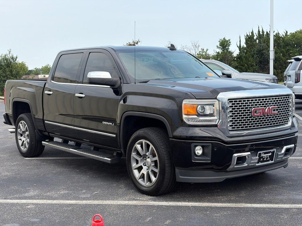 2015 GMC Sierra 1500 4WD Crew Cab 143.5" Denali