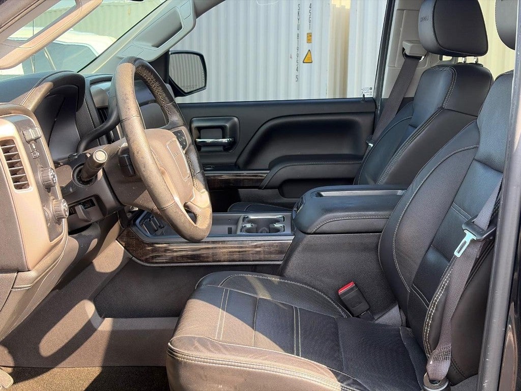 2015 GMC Sierra 1500 4WD Crew Cab 143.5" Denali