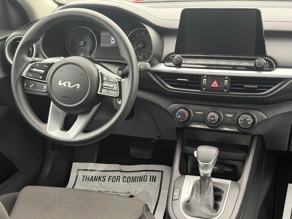 2023 Kia Forte LXS IVT