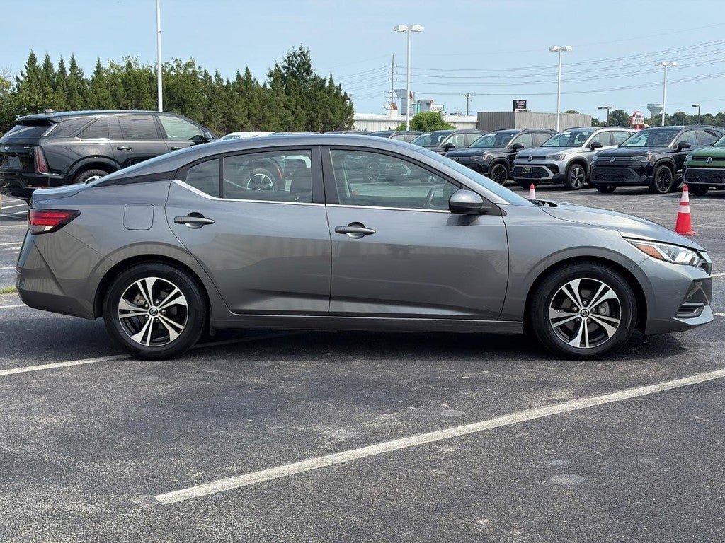 2022 Nissan Sentra SV CVT