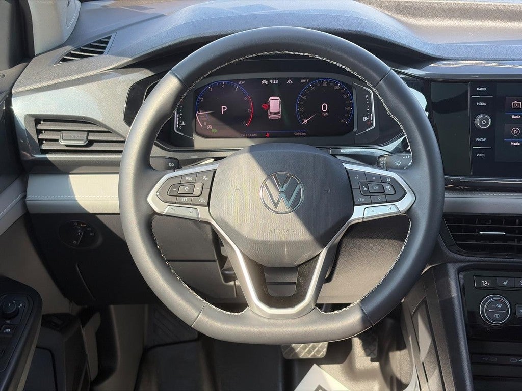 2023 Volkswagen Taos SEL 4MOTION