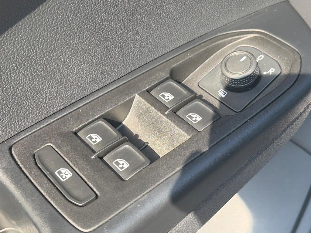 2023 Volkswagen Taos SEL 4MOTION