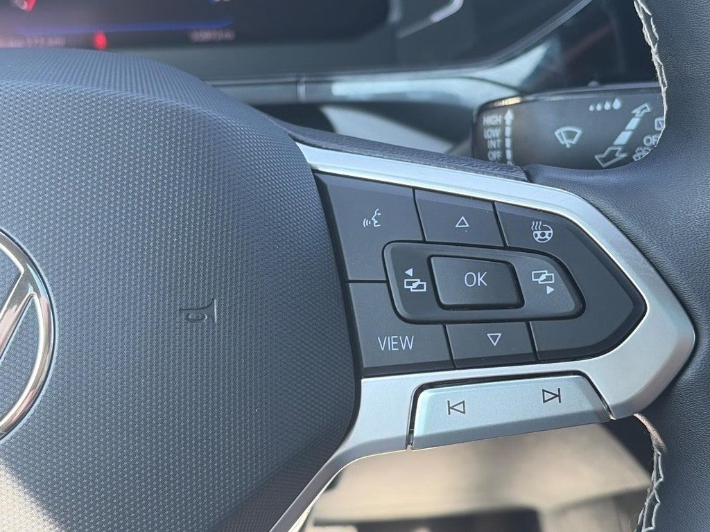 2023 Volkswagen Taos SEL 4MOTION
