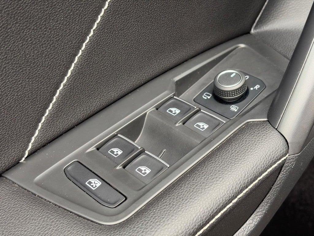 2022 Volkswagen Tiguan 2.0T SEL R-Line 4MOTION