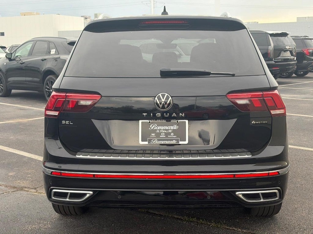 2022 Volkswagen Tiguan 2.0T SEL R-Line 4MOTION