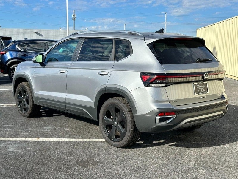 2025 Volkswagen Taos SEL 4MOTION