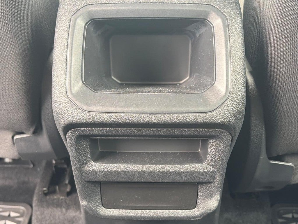 2025 Volkswagen Taos S FWD