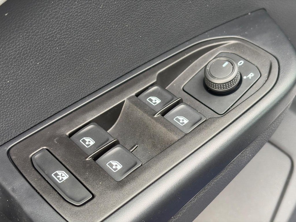 2024 Volkswagen Taos S FWD