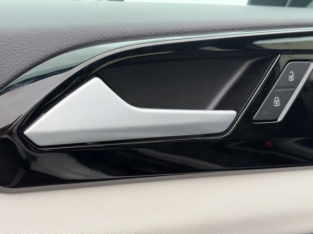 2026 Volkswagen Taos S 4MOTION