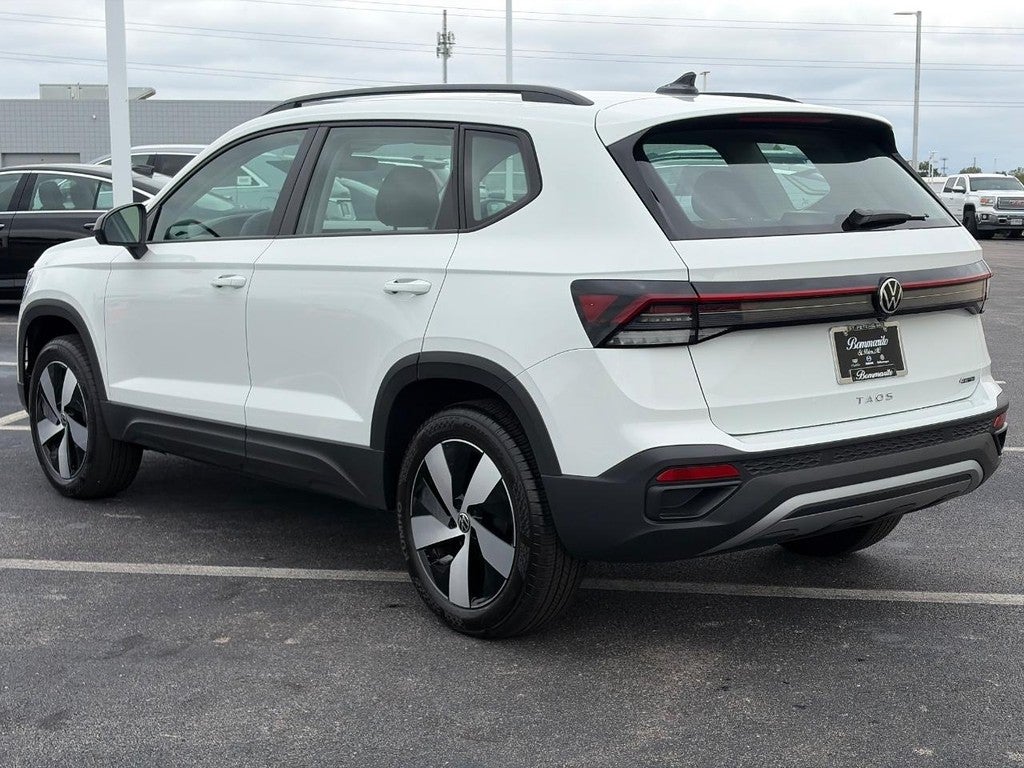 2026 Volkswagen Taos S 4MOTION