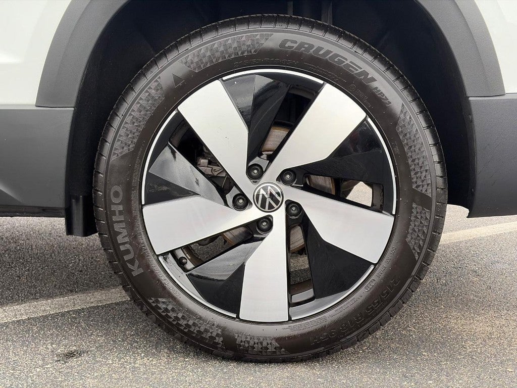 2026 Volkswagen Taos S 4MOTION