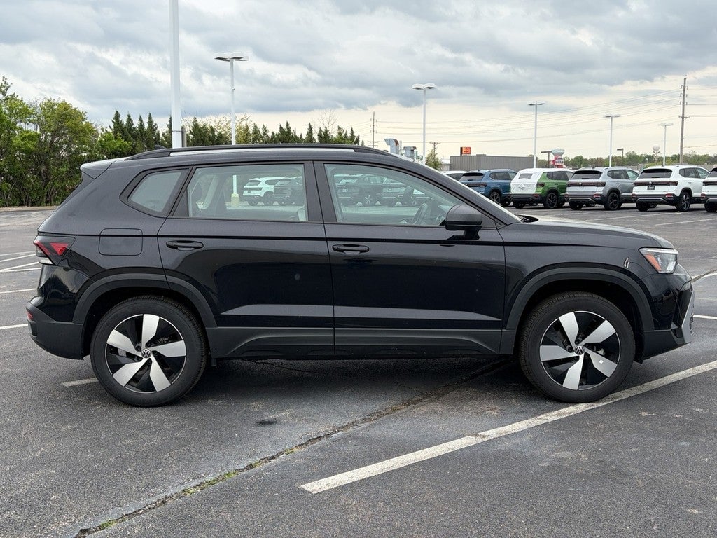 2025 Volkswagen Taos S 4MOTION