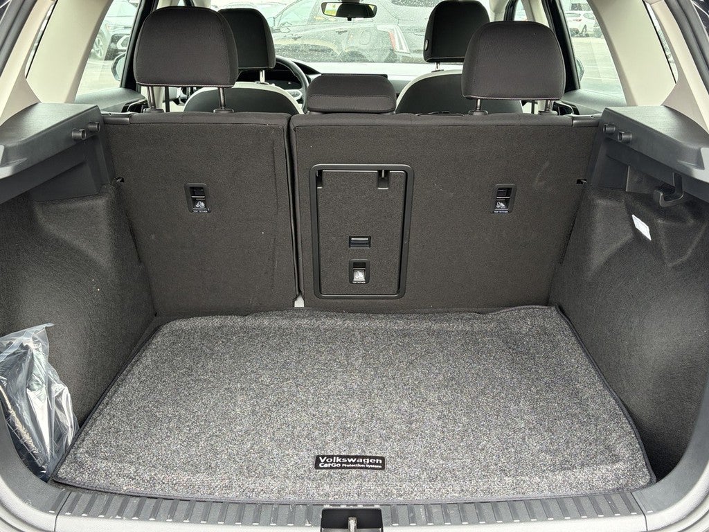 2025 Volkswagen Taos S 4MOTION