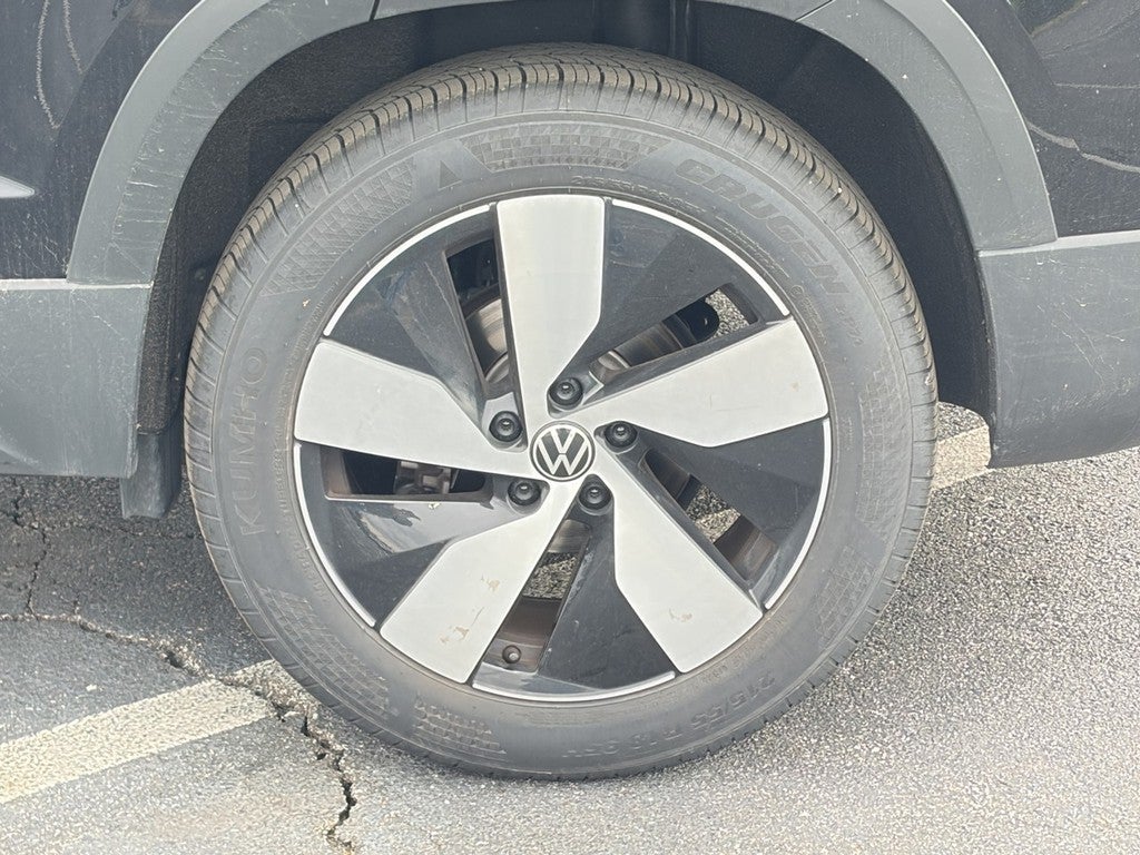 2025 Volkswagen Taos S 4MOTION