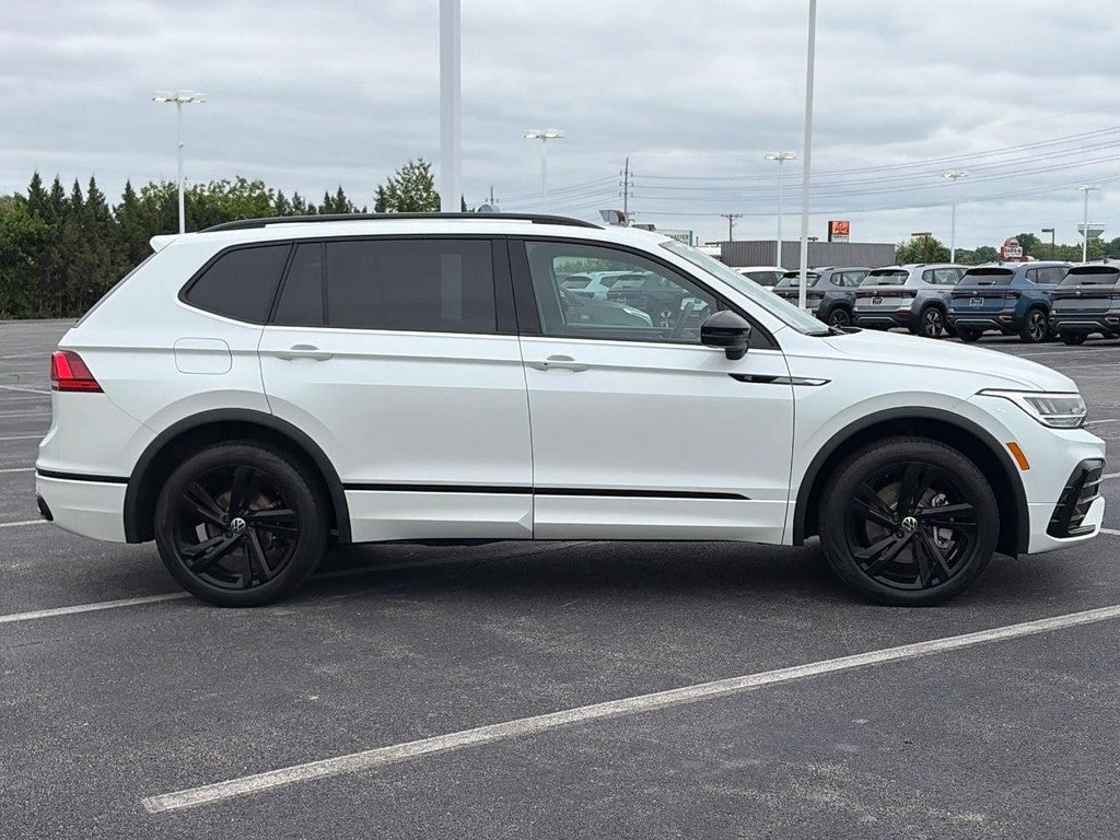 2024 Volkswagen Tiguan 2.0T SE R-Line Black FWD