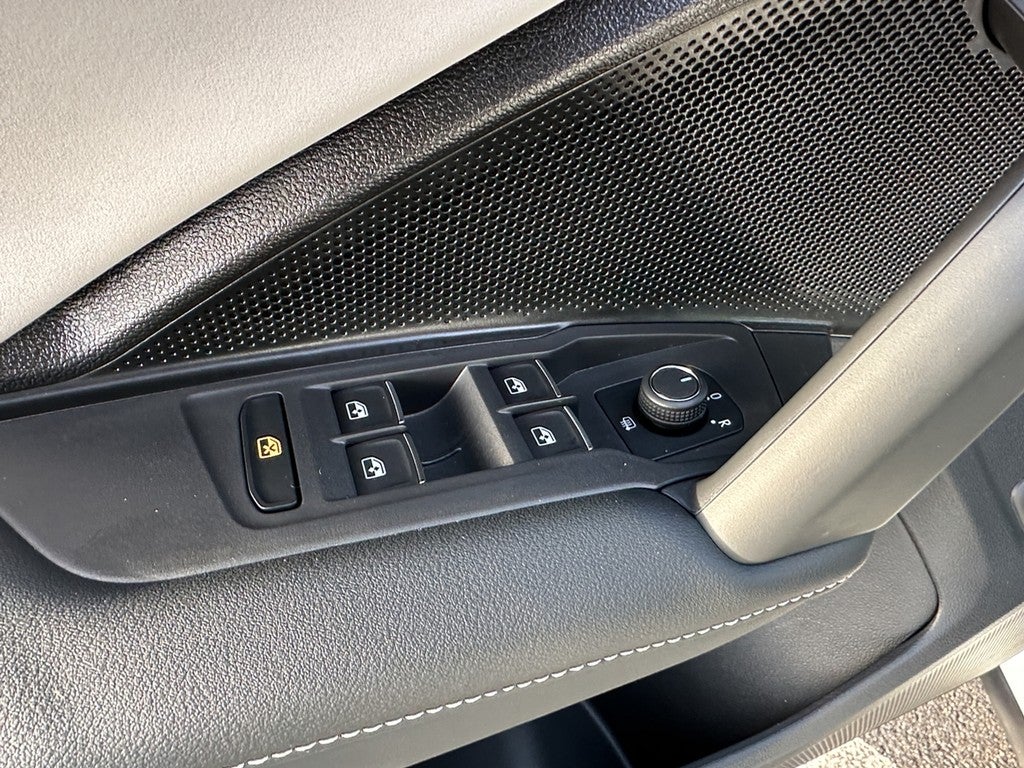 2025 Volkswagen Tiguan 2.0T SE 4MOTION