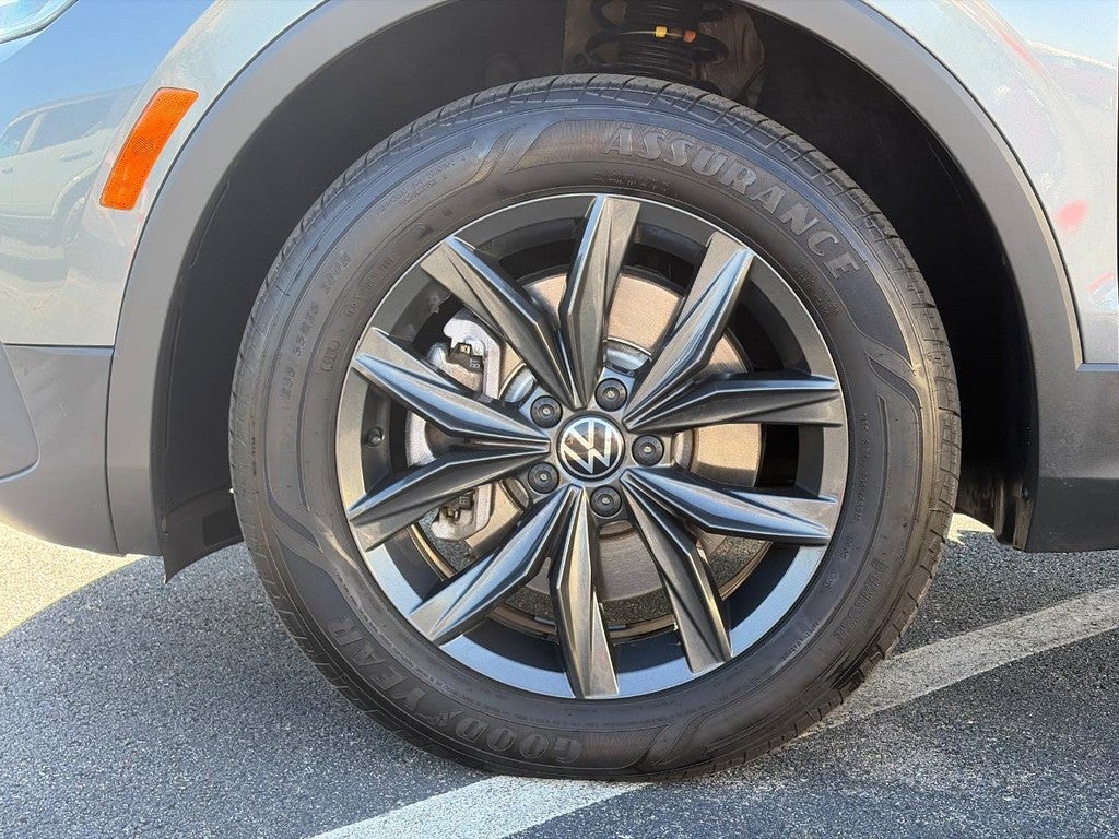2024 Volkswagen Tiguan 2.0T SE FWD