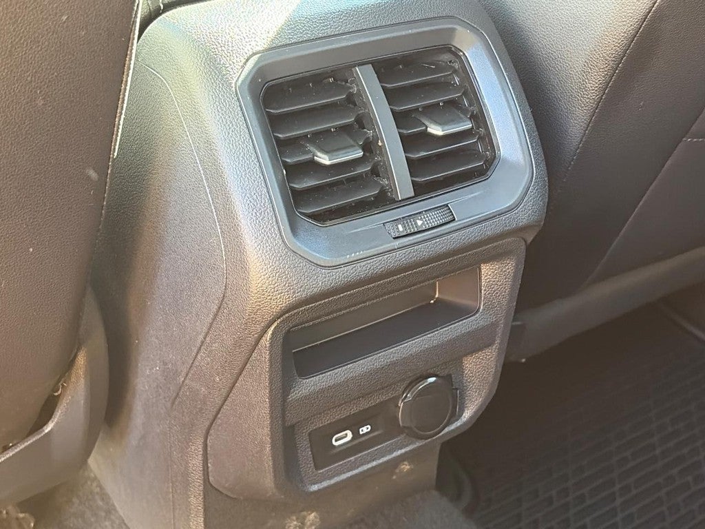 2024 Volkswagen Tiguan 2.0T SE FWD