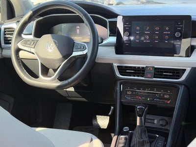 2025 Volkswagen Taos SE FWD