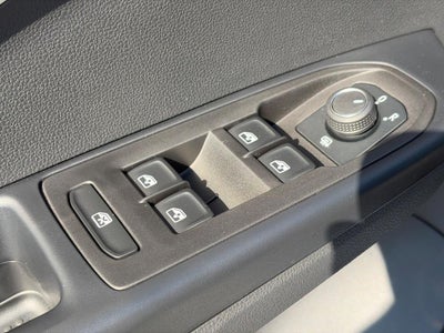 2025 Volkswagen Taos SE FWD