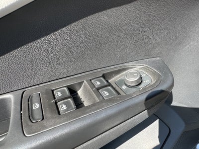 2025 Volkswagen Taos SE FWD