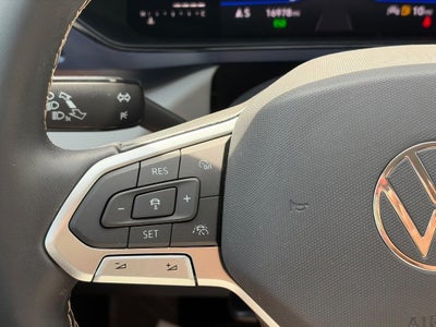 2023 Volkswagen Taos SE FWD