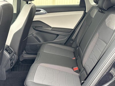 2025 Volkswagen Taos SE 4MOTION