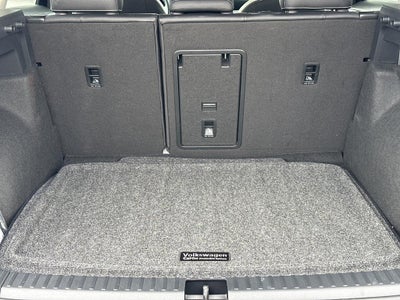 2025 Volkswagen Taos SE 4MOTION