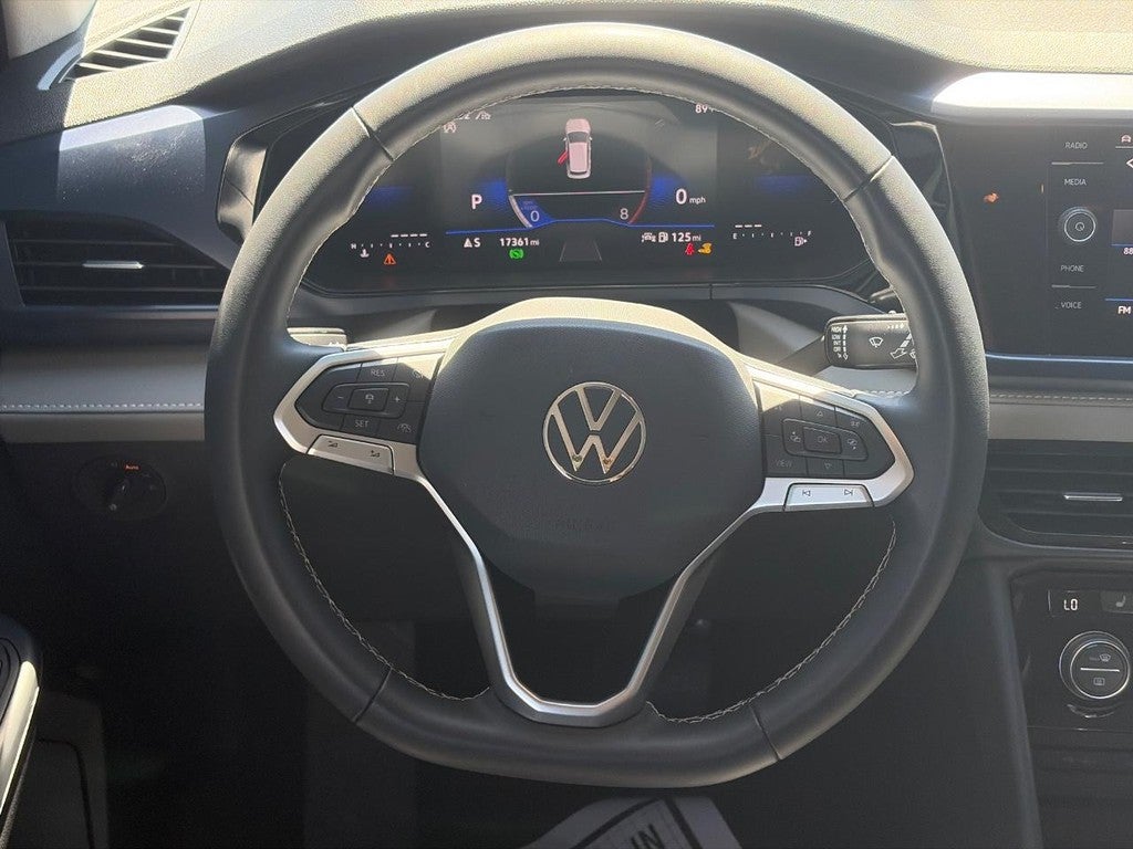 2024 Volkswagen Taos SE 4MOTION