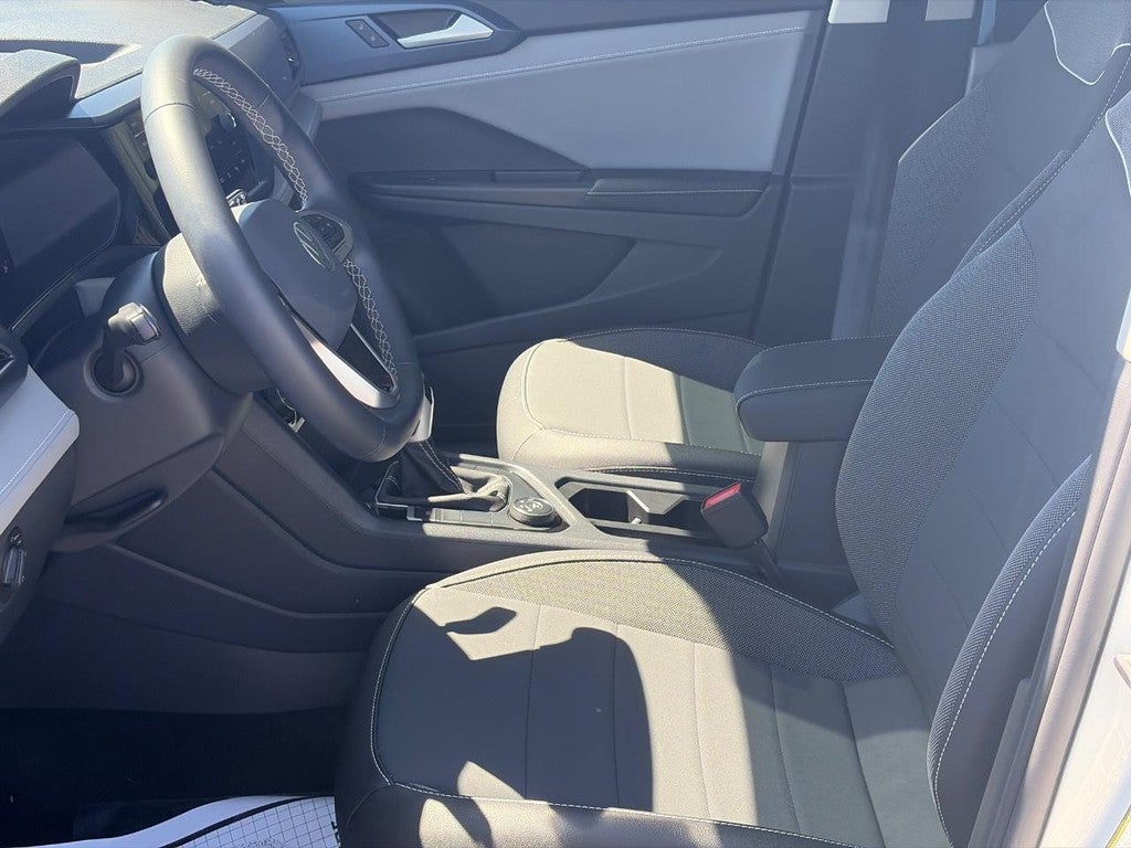 2024 Volkswagen Taos SE 4MOTION