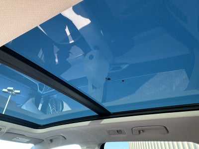 2025 Volkswagen Taos SE 4MOTION