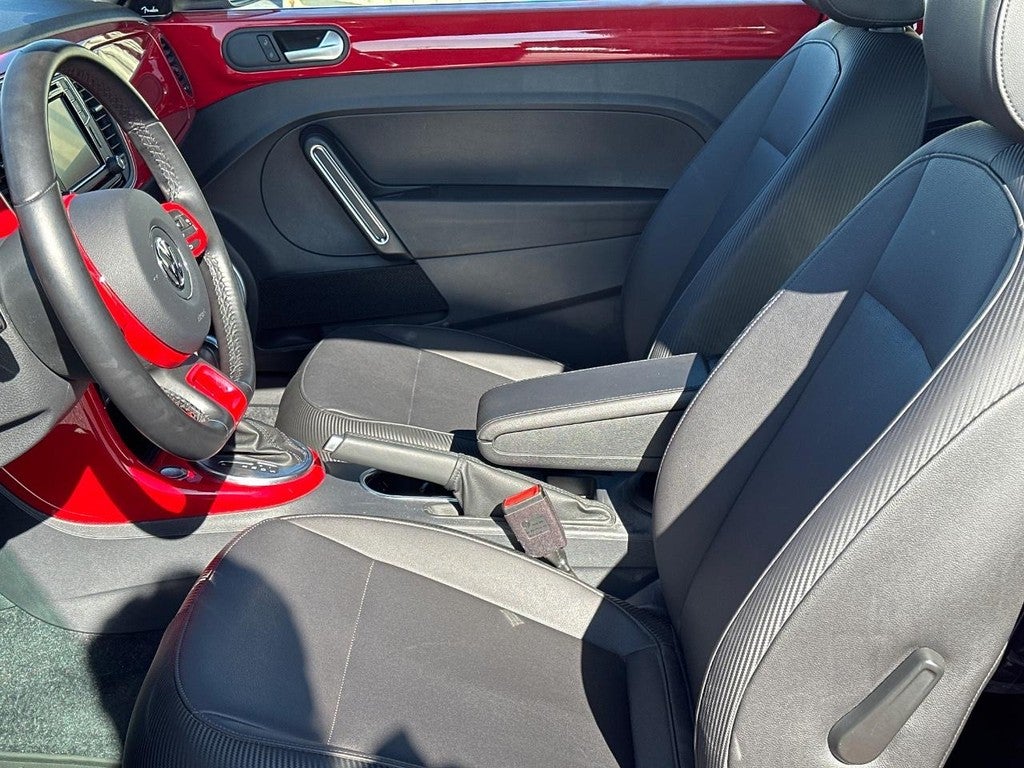 2018 Volkswagen Beetle Convertible SE Auto