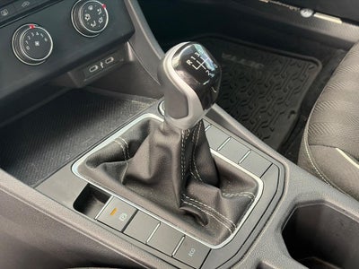 2024 Volkswagen Jetta Sport Manual